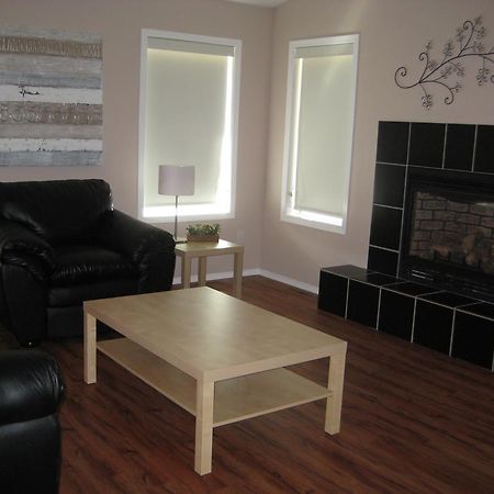 Radium Valley Vacation Resort Invermere Esterno foto