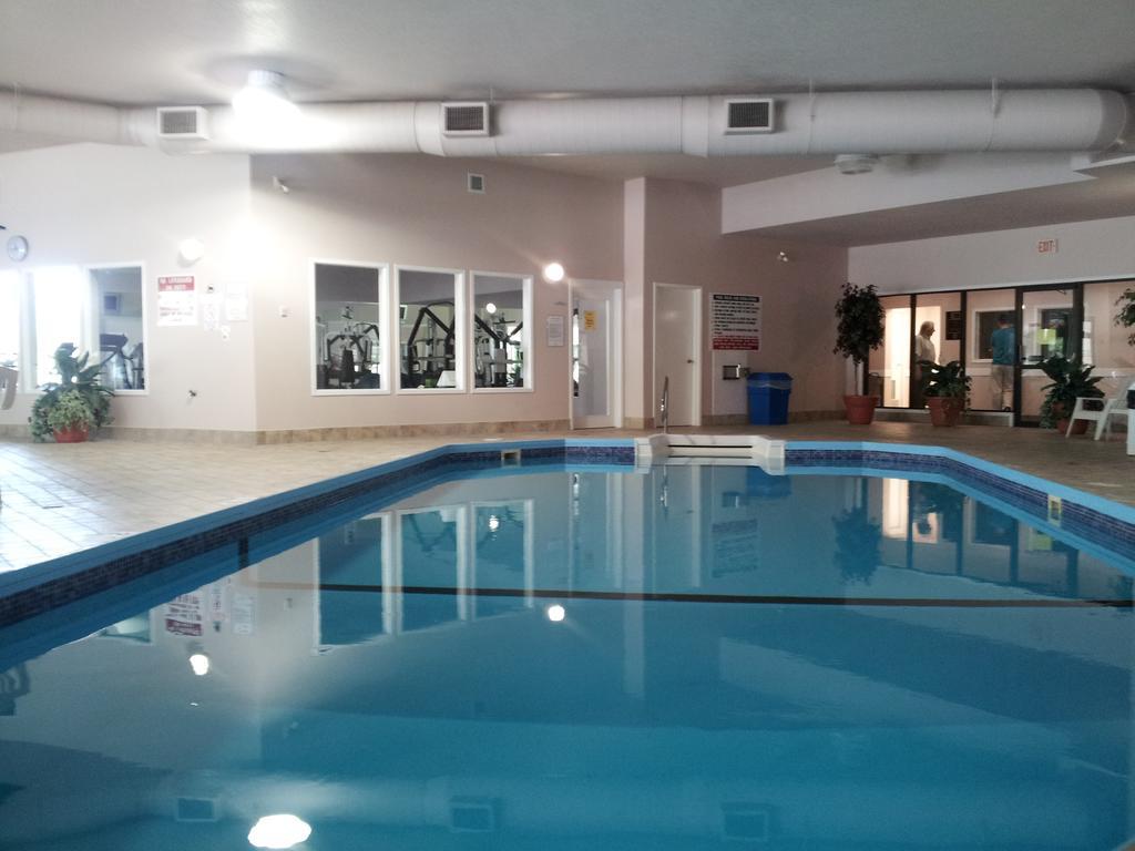 Radium Valley Vacation Resort Invermere Esterno foto