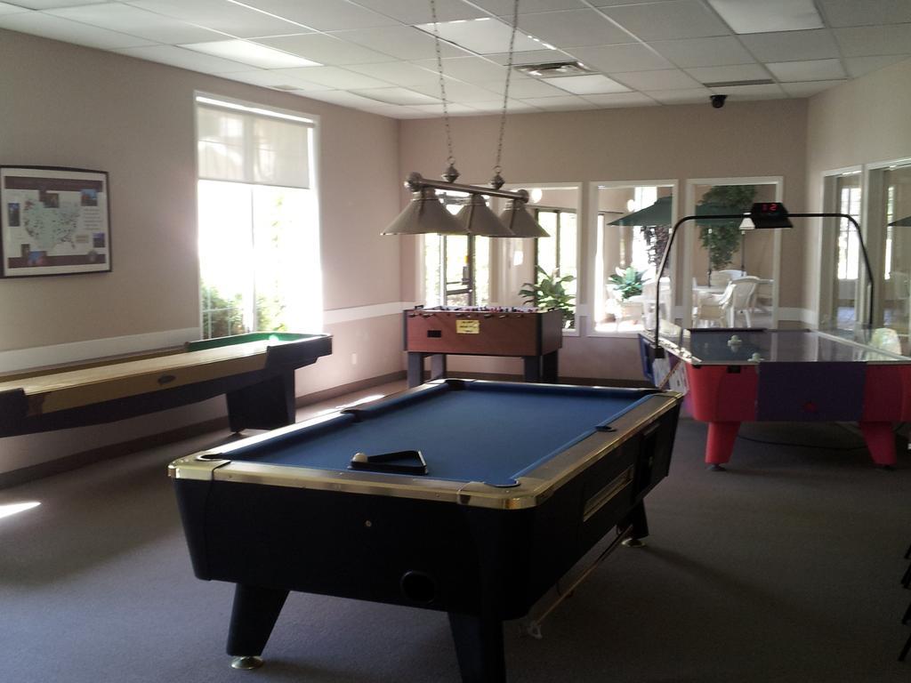 Radium Valley Vacation Resort Invermere Esterno foto